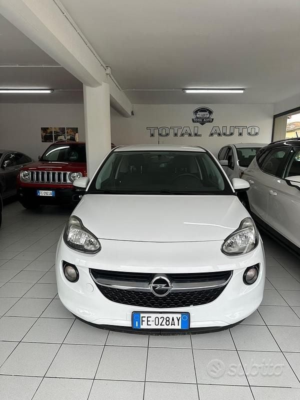 Bianco Usata 2016 Opel Adam Due volumi | 6900 € (Ottimo prezzo) - Immagine 1/4