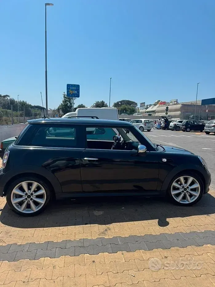 Usata Mini Cooper 98 CV (72 kW) 2013 Nero Utilitaria