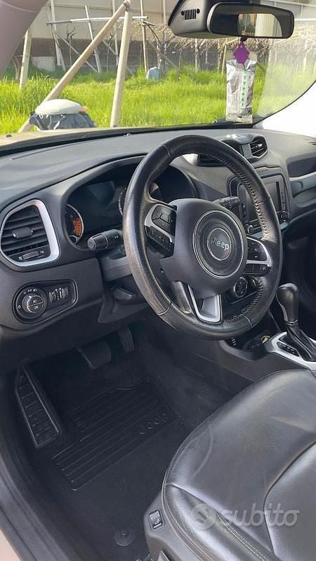 Usata Jeep Renegade Limited 140 CV (102 kW) 2017 SUV