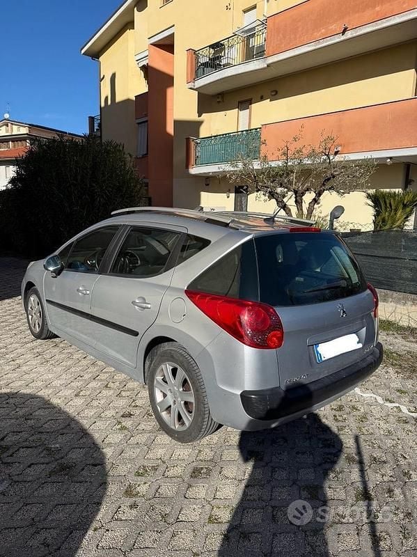 Usata Peugeot 207 93 CV (68 kW) 2010 Grigio Station wagon