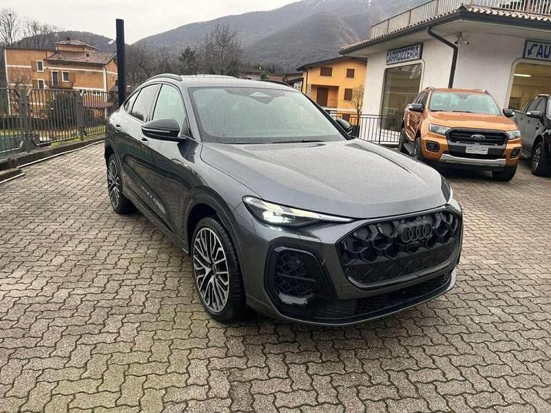 Nuova Audi Q5 S-Line 204 CV (150 kW) 2025 Nero SUV