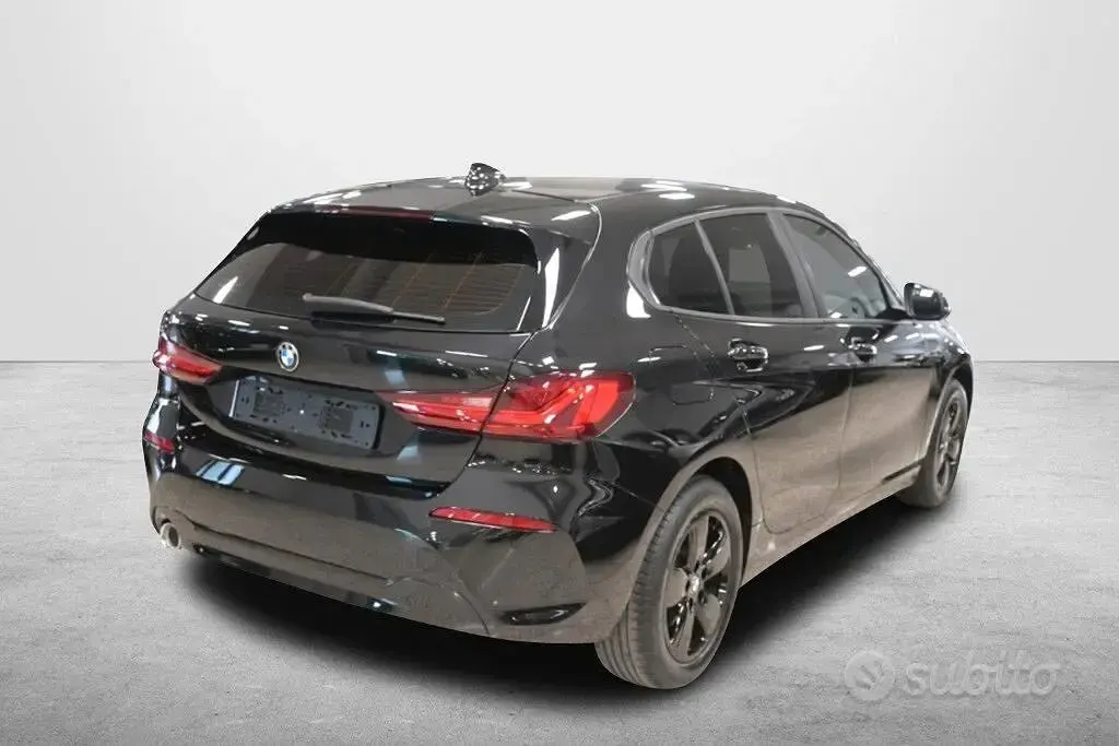 Usata BMW 116 Advantage 116 CV (85 kW) 2021 Nero Utilitaria