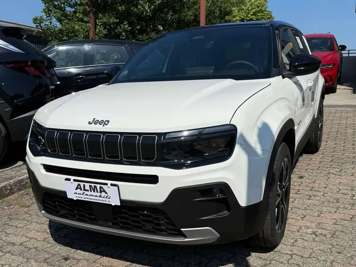 Nuova Jeep Avenger Summit 101 CV (74 kW) 2026 Bianco SUV