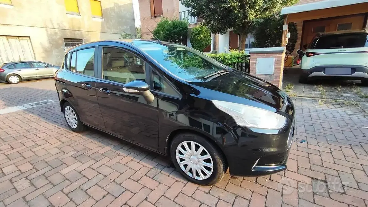 Usata Ford B-MAX 75 CV (55 kW) 2016 Nero Monovolume