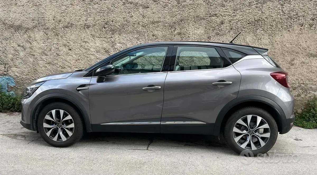 Usata Renault Captur 95 CV (69 kW) 2020 Grigio SUV