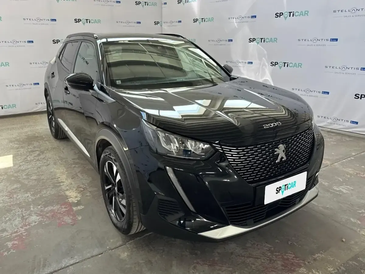 Usata Peugeot 2008 Allure 131 CV (96 kW) 2023 Nero SUV