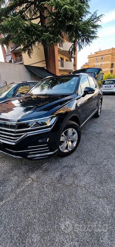 Nero Usata 2021 VW Touareg Elegance SUV | 43.000 € (Ottimo prezzo) - Immagine 1/4