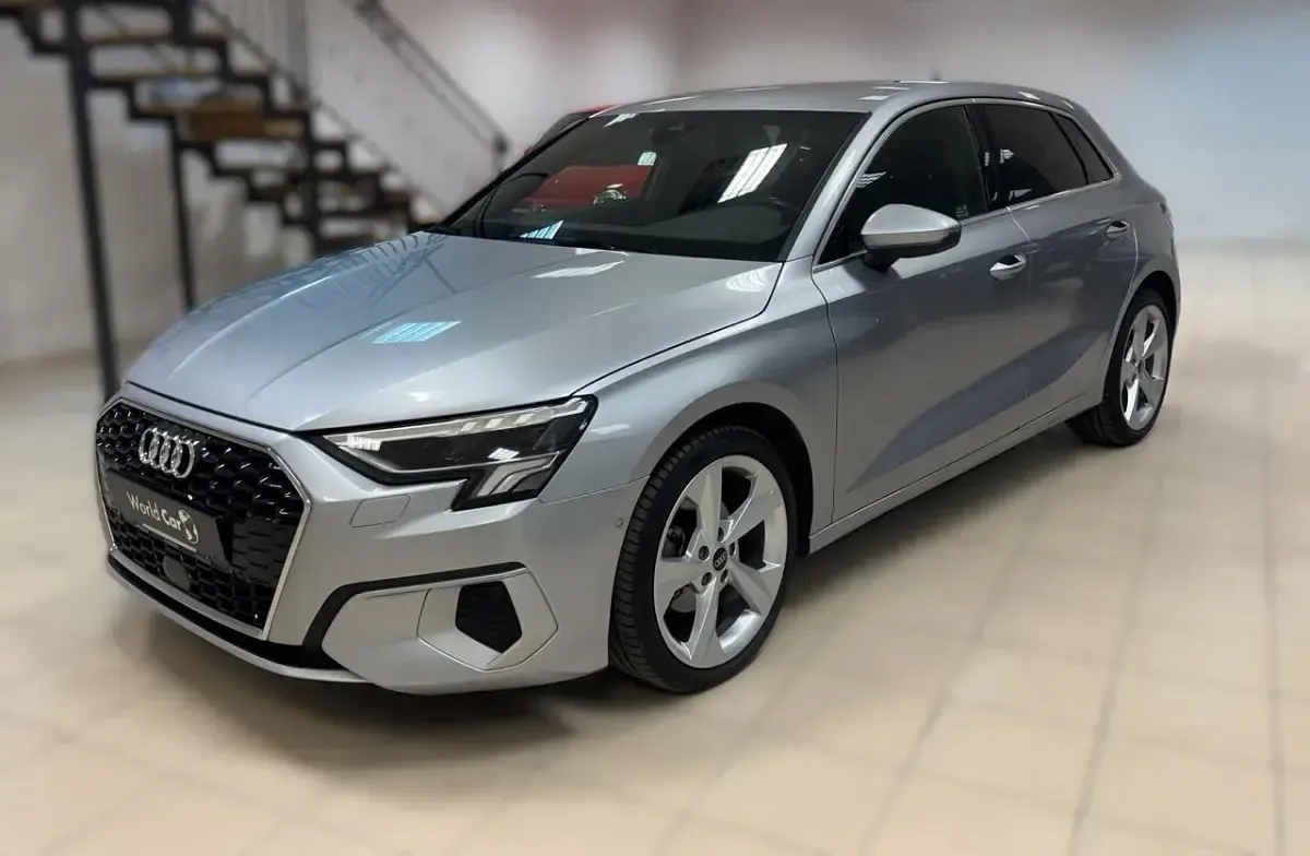 Usata Audi A3 Advanced 150 CV (110 kW) 2024 Argento Berlina