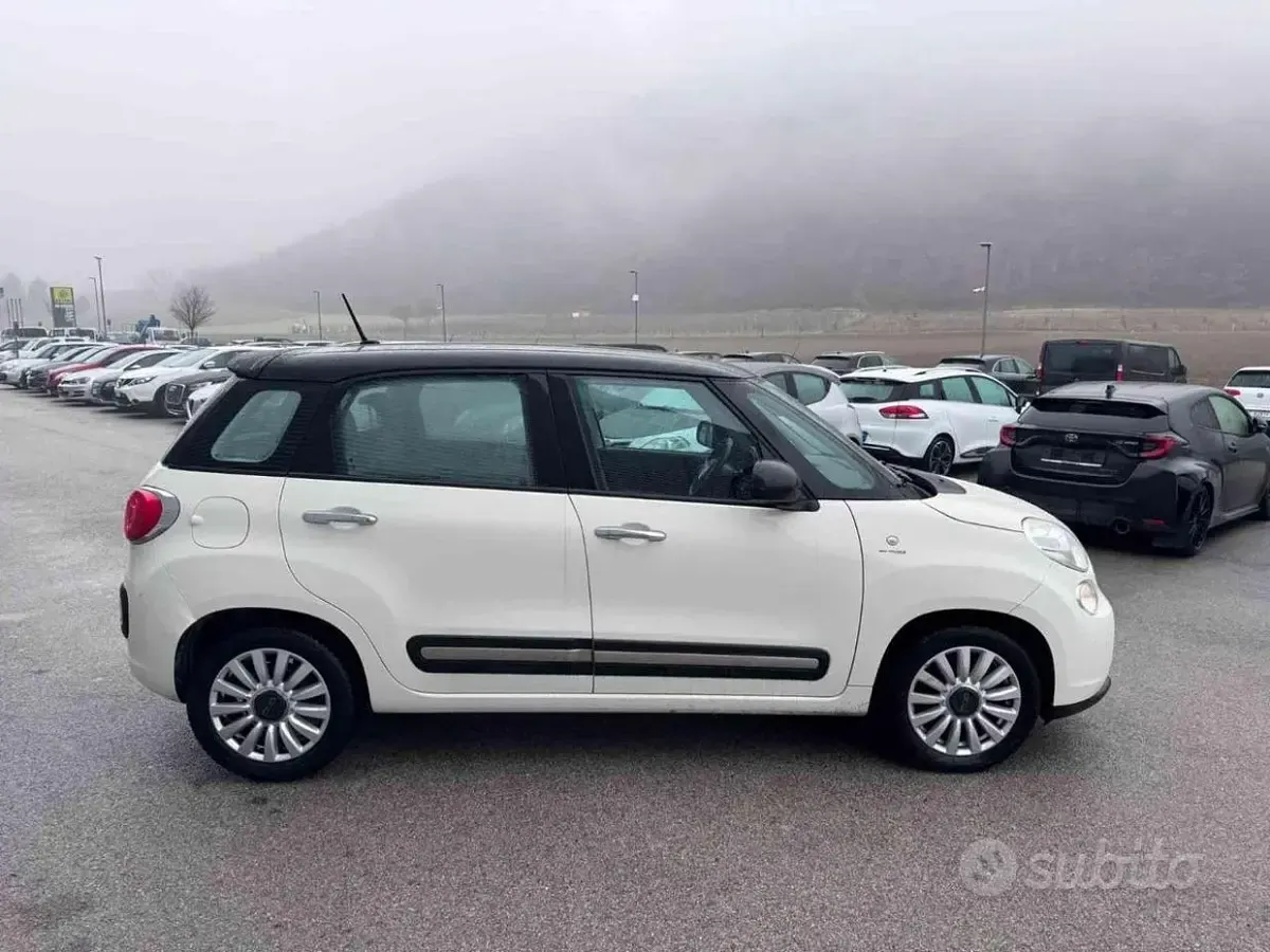 Usata Fiat 500L Lounge 84 CV (61 kW) 2015 Bianco Monovolume