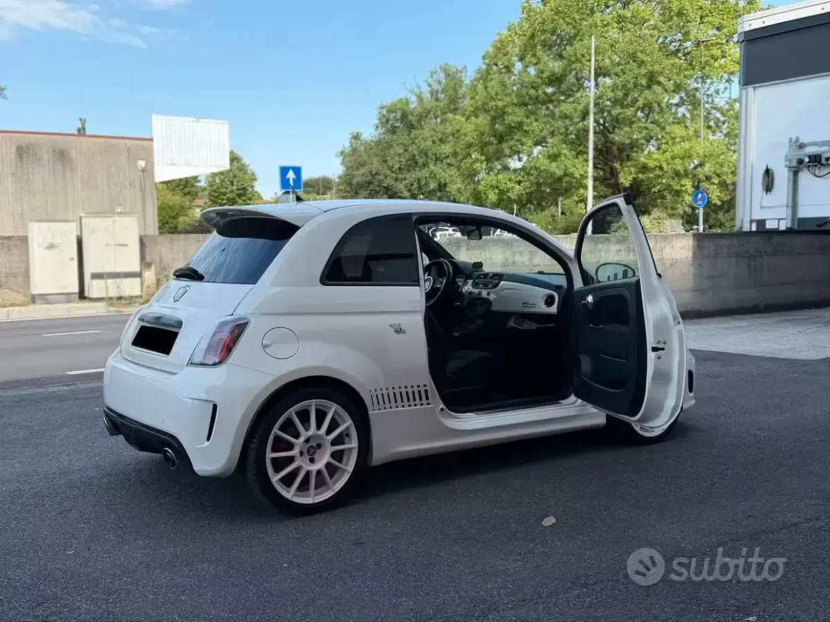 Usata Abarth 500 Esseesse 135 CV (99 kW) 2008 Bianco Utilitaria