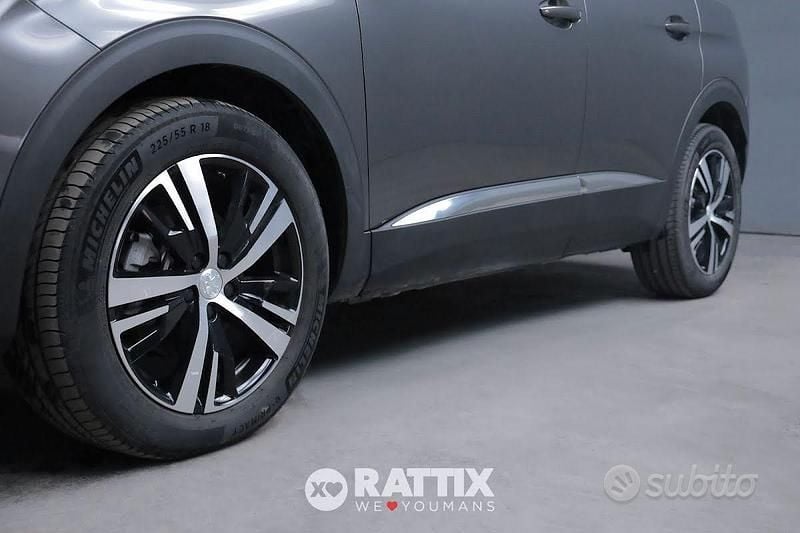 Usata Peugeot 3008 GT 136 CV (100 kW) 2024 Grigio platinum SUV