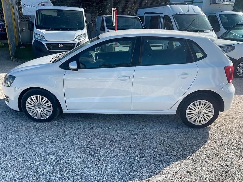 Usata VW Polo Highline 90 CV (66 kW) 2011 Bianco Berlina