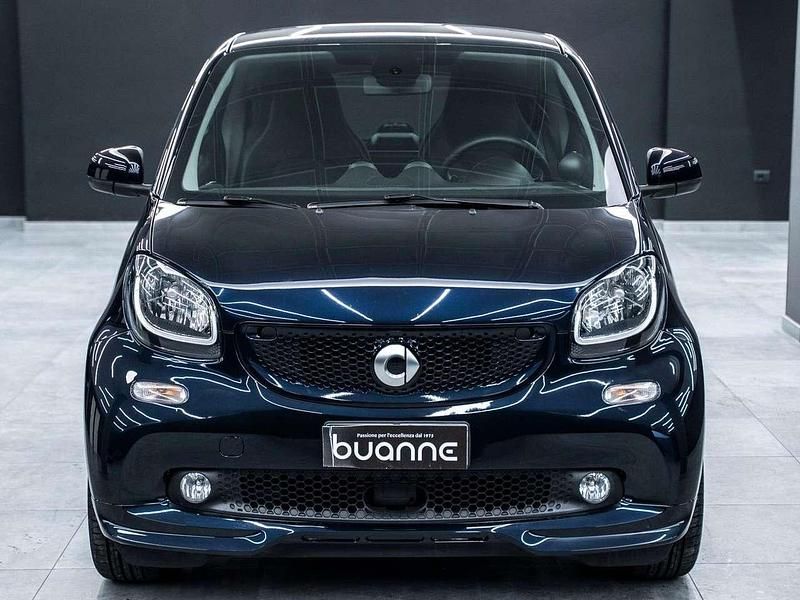 Usata Smart ForTwo Coupé Brabus 90 CV (66 kW) 2019 Blue paris perlato metall Utilitaria