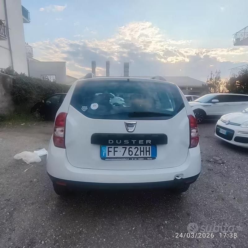 Usata Dacia Duster Ambiance 90 CV (66 kW) 2017 Bianco SUV