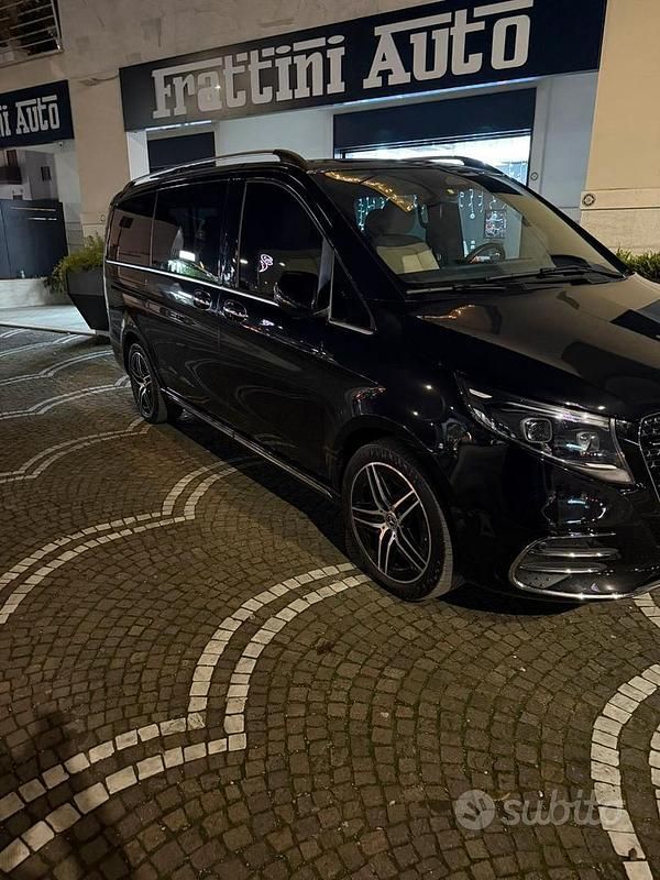 Usata Mercedes V230 2025 Nero Monovolume