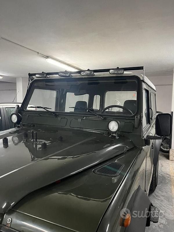Usata Land Rover Defender 86 CV (63 kW) 1986 Verde SUV