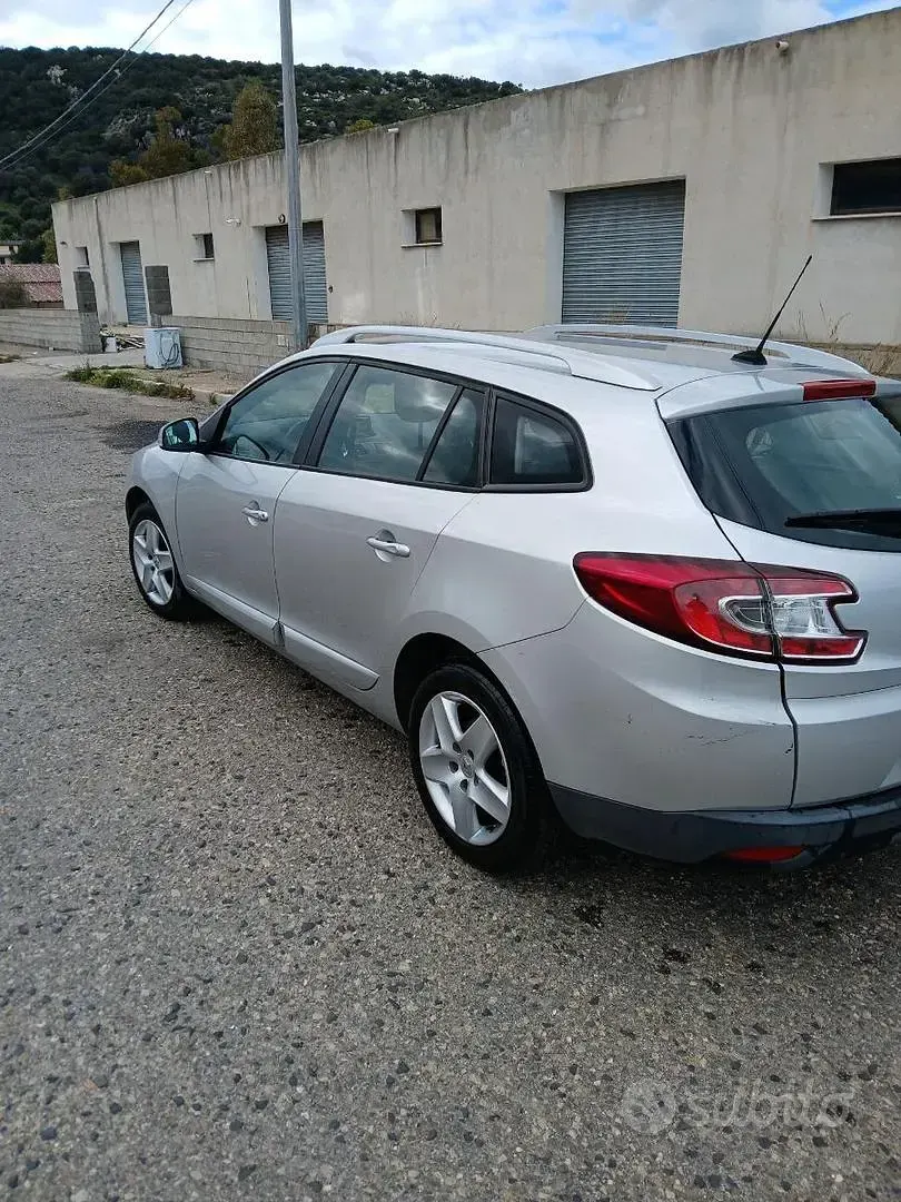 Usata Renault Mégane GrandTour 110 CV (80 kW) 2014 Grigio Station wagon