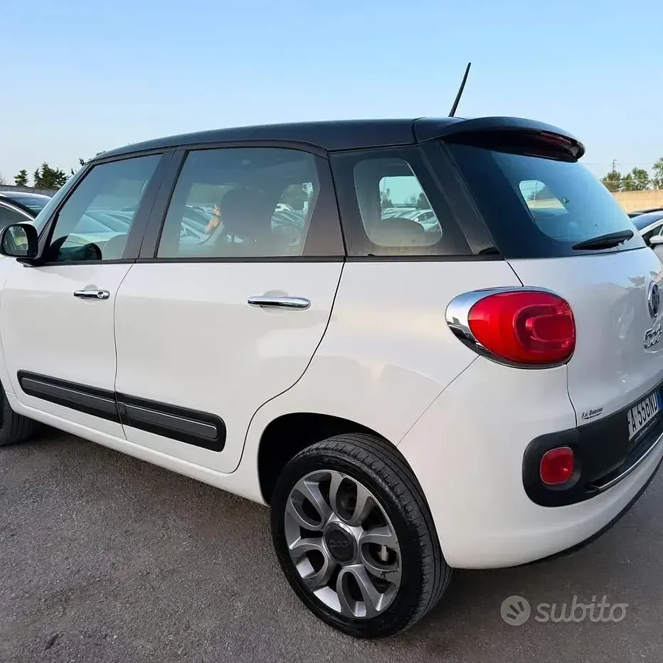 Usata Fiat 500L Lounge 80 CV (58 kW) 2015 Bianco Monovolume