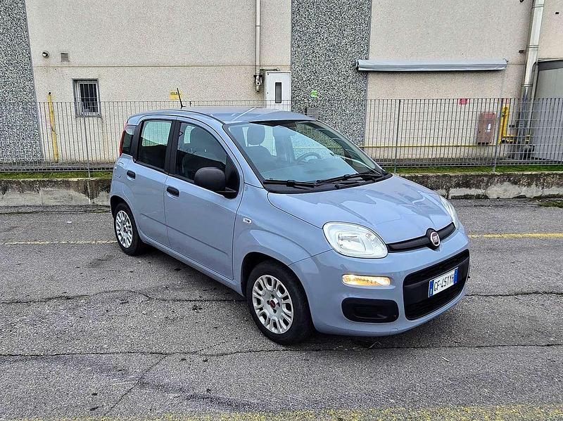 Usata Fiat Panda S 69 CV (50 kW) 2021 Grigio moda Utilitaria