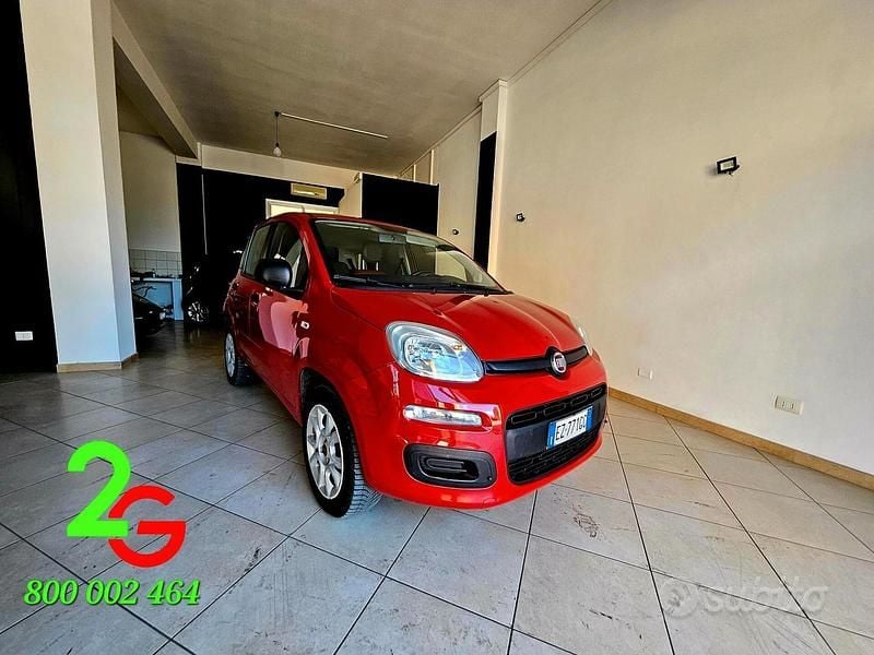 Rosso Usata 2015 Fiat Panda Easy Tre volumi | 4999 € (Ottimo prezzo) - Immagine 1/4