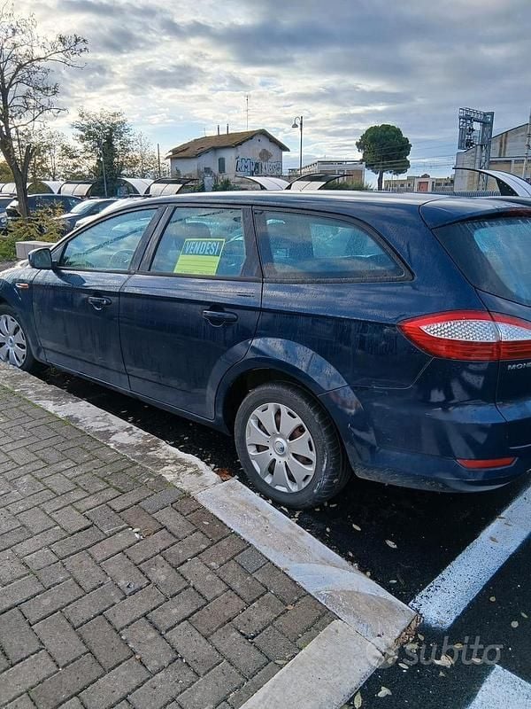 Usata Ford Mondeo 140 CV (102 kW) 2009 Blu Station wagon