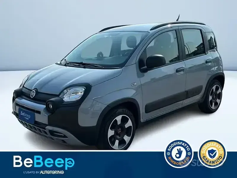 Usata Fiat Panda Cross Cross 70 CV (51 kW) 2021 Grigio metallizzato Utilitaria