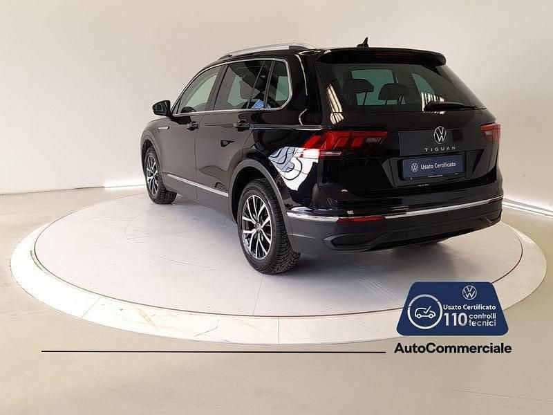 Usata VW Tiguan Life 150 CV (110 kW) 2023 Nero SUV