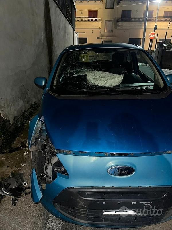 Usata Ford Ka 69 CV (50 kW) 2010 Blu Berlina