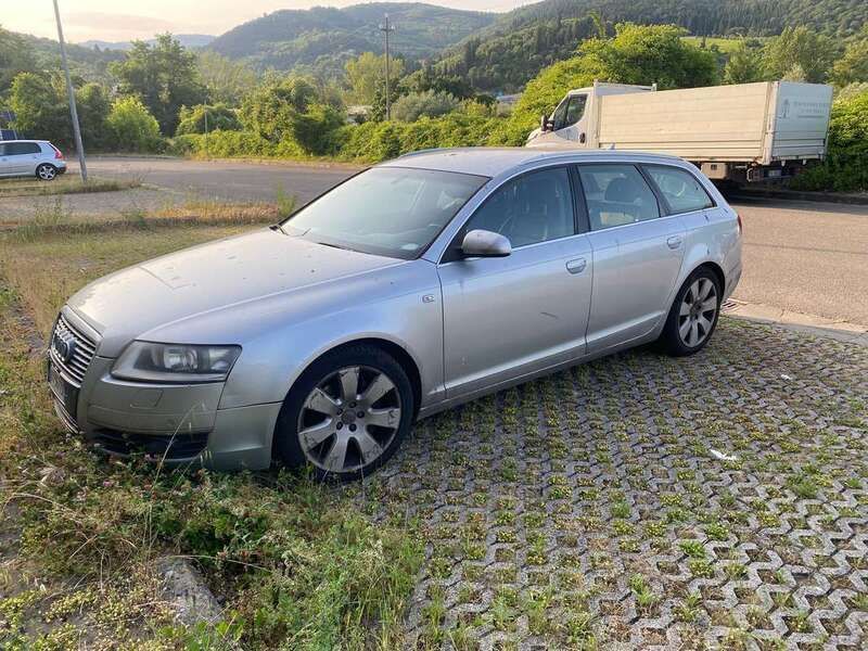 Argento Usata 2005 Audi A6 Station wagon | 2000 € (Super prezzo) - Immagine 1/4