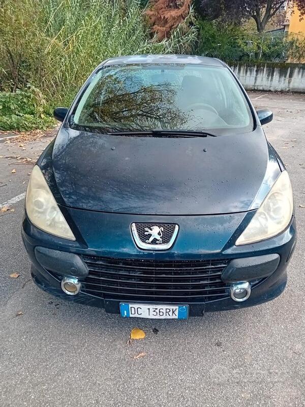 Usato 2007 Peugeot 307 1.6 Diesel 90 CV (1.300 €)