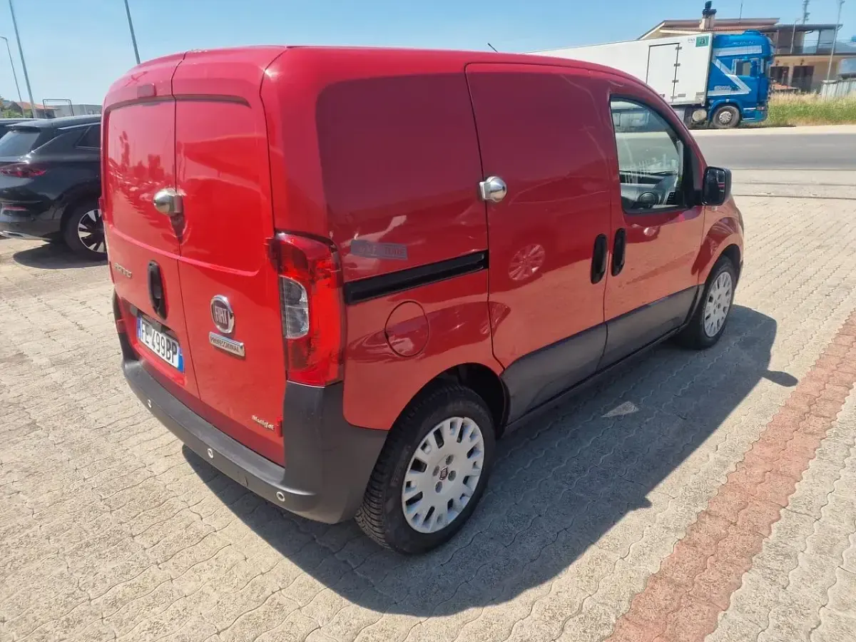 Usata Fiat Fiorino 95 CV (69 kW) 2016 Rosso Monovolume