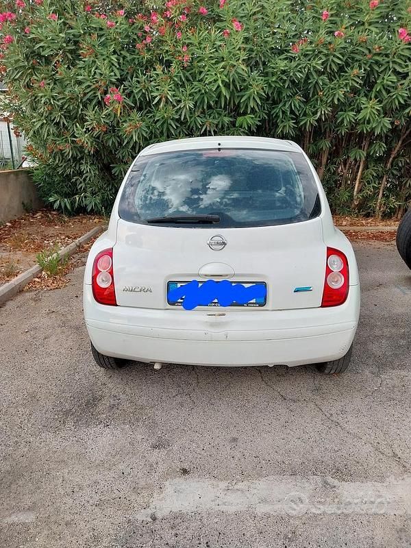 Gebraucht Nissan Micra 75 PS (55 kW) 2010 Weiß Kleinwagen