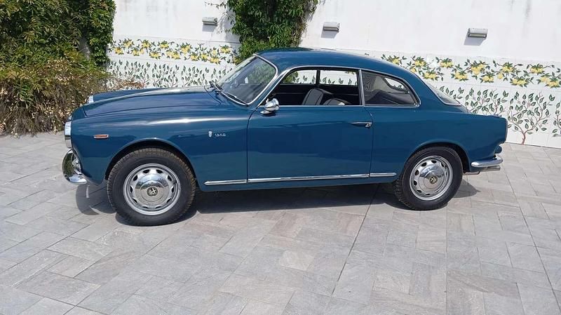 Usata Alfa Romeo Giulietta Sprint 65 CV (47 kW) 1964 Blu/azzurro Coupé
