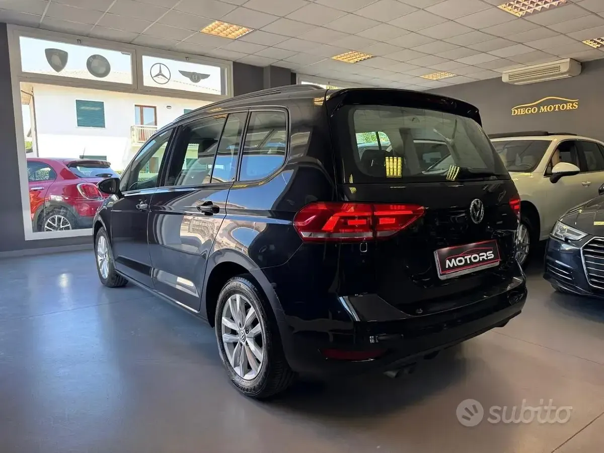 Usata VW Touran Executive 150 CV (110 kW) 2017 Nero Monovolume