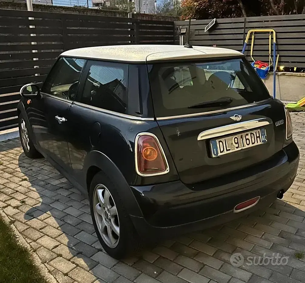 Usata Mini Cooper 120 CV (88 kW) 2007 Bluazzurro Utilitaria