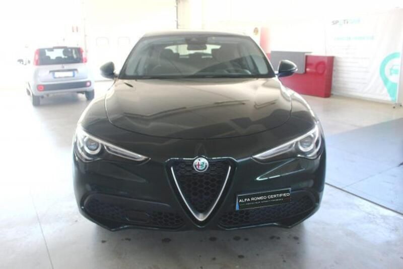 Usata Alfa Romeo Stelvio Business 201 CV (147 kW) 2019 Verde SUV