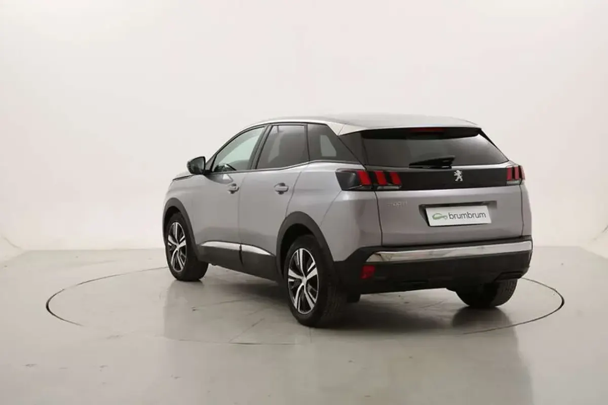 Usata Peugeot 3008 Allure 131 CV (96 kW) 2022 Grigio SUV