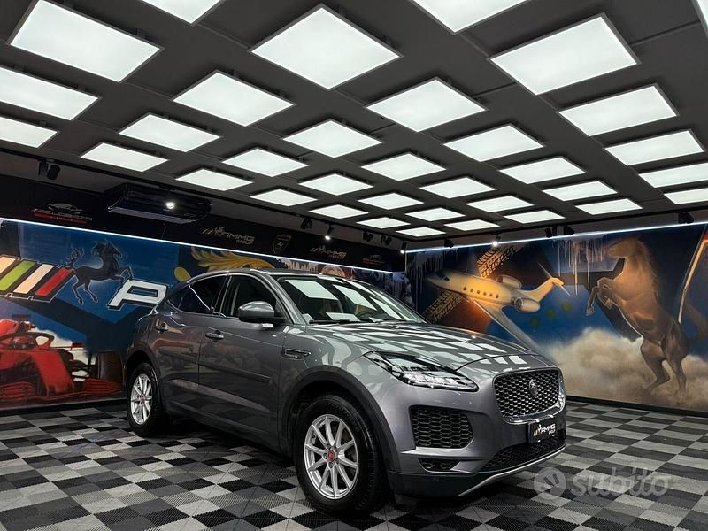 Occasion Jaguar E-Pace SE 180 ch (132 kW) 2019 Gris SUV
