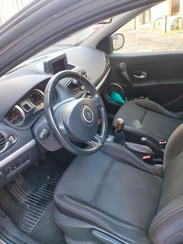 Usata Renault Clio III 75 CV (55 kW) 2011 Berlina