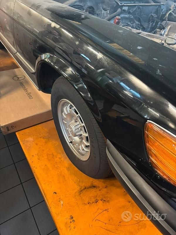 Usata Mercedes SL380 1983 Nero Cabrio
