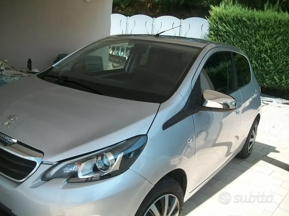 Usata Peugeot 108 Allure 72 CV (52 kW) 2018 Grigio Berlina