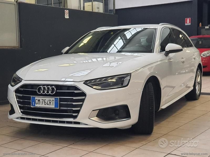 Usata Audi A4 163 CV (119 kW) 2023 Bianco Station wagon