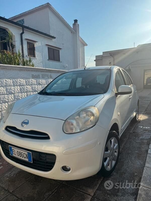 Usata Nissan Micra Acenta 80 CV (58 kW) 2012 Bianco Utilitaria