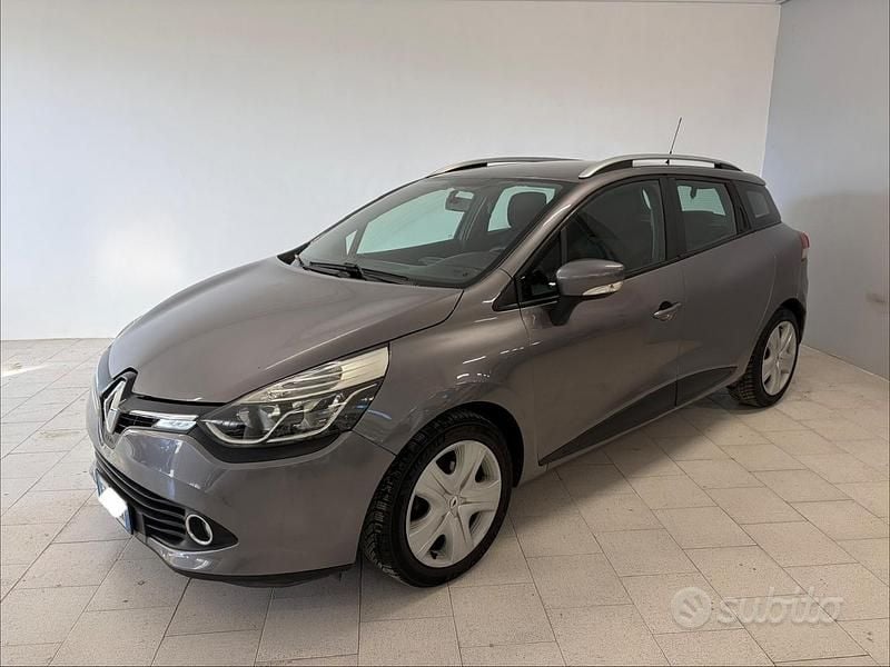 Usata Renault Clio GrandTour 90 CV (66 kW) 2015 Grigio Station wagon