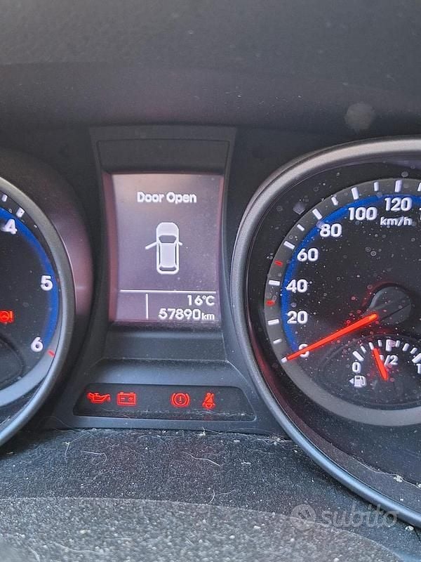 Usata Hyundai Santa Fe 150 CV (110 kW) 2014 Grigio SUV