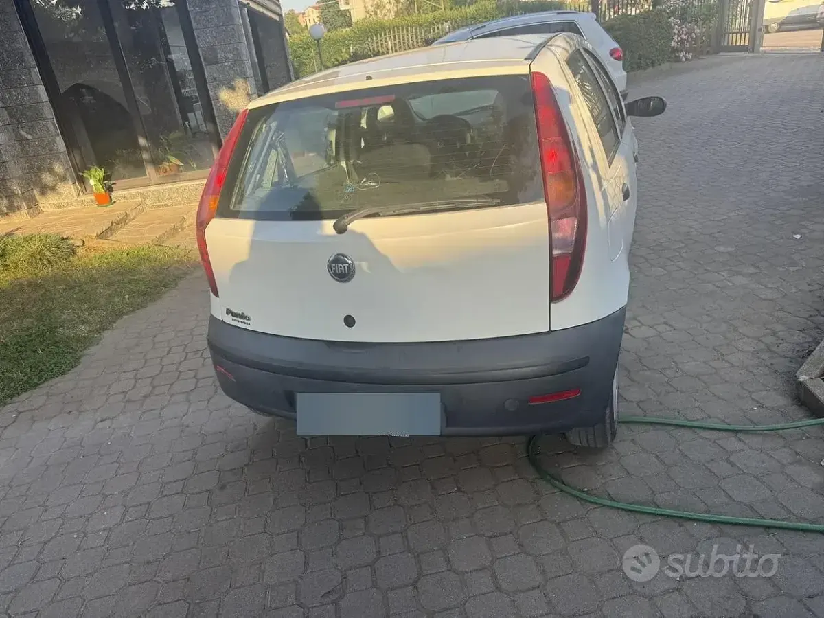 Usata Fiat Punto 60 CV (44 kW) 2006 Bianco Utilitaria