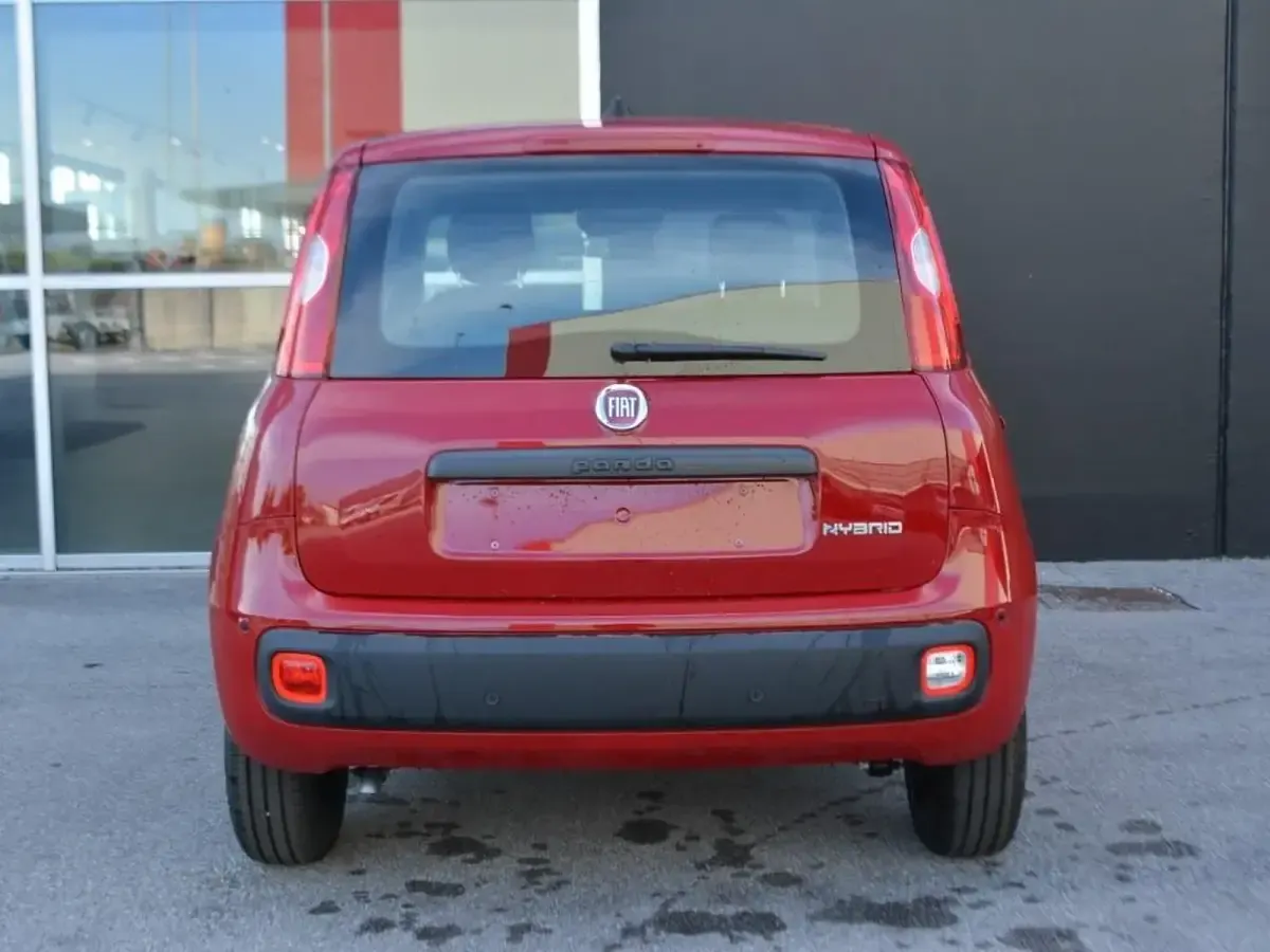 Usata Fiat Panda Pop 65 CV (47 kW) 2025 Rosso Berlina