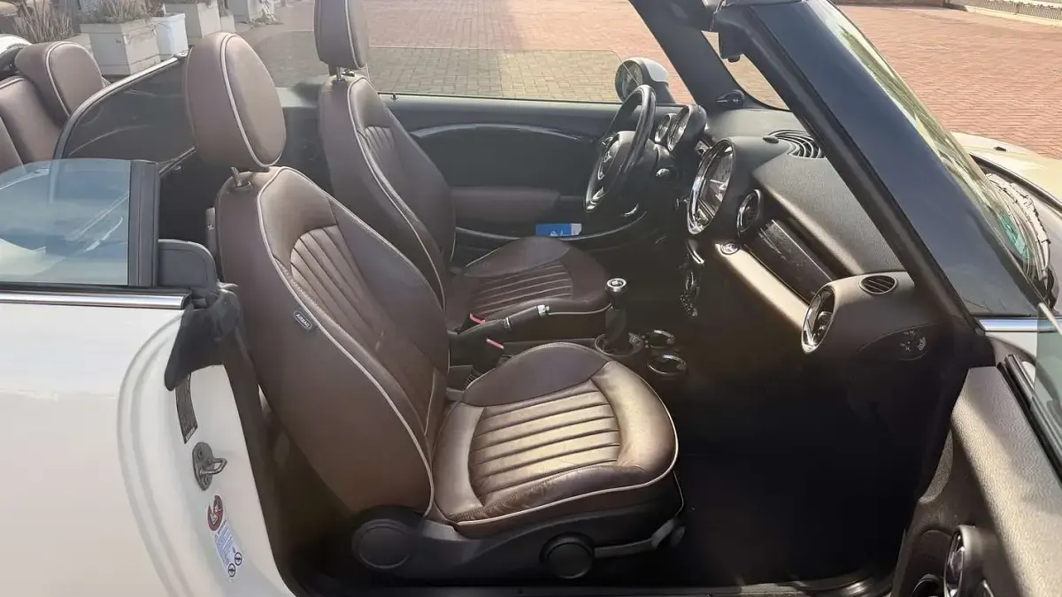 Usata Mini Cooper Cabriolet 122 CV (89 kW) 2011 Cabrio
