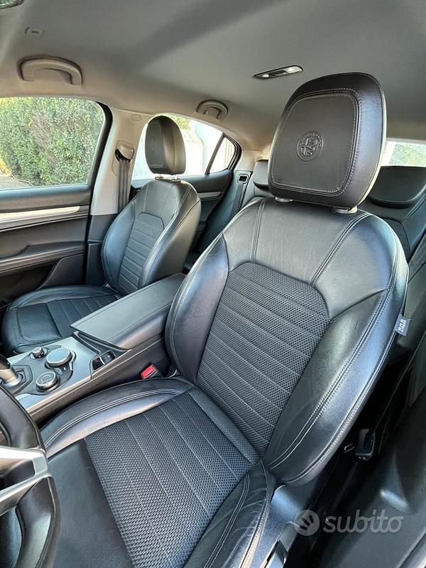 Usata Alfa Romeo Stelvio 180 CV (132 kW) 2018 Blu SUV