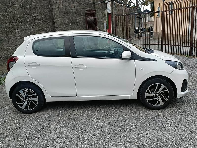 Usata Peugeot 108 Allure 72 CV (52 kW) 2020 Bianco Berlina